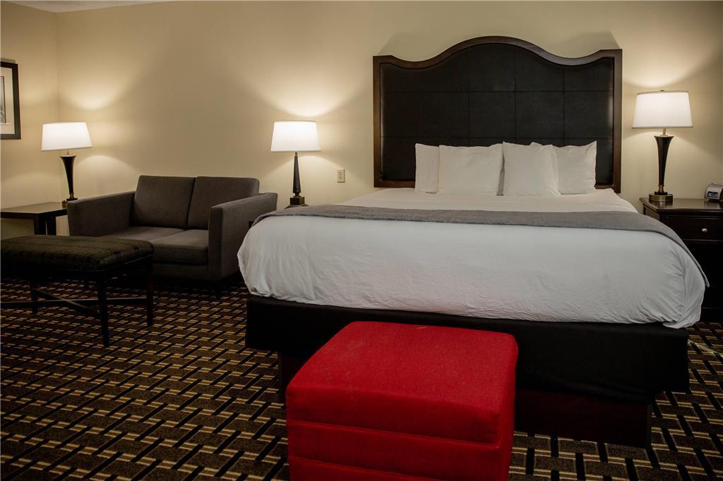Evangeline Downs Hotel, Ascend Hotel Collection Опелусас Номер фото