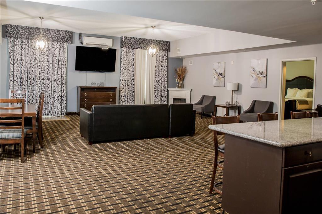 Evangeline Downs Hotel, Ascend Hotel Collection Опелусас Номер фото